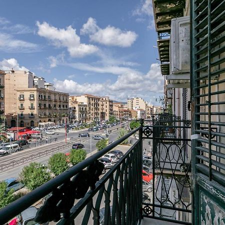 Ferienwohnung Corso Dei Mille Station Flat With Balcony Palermo Exterior foto